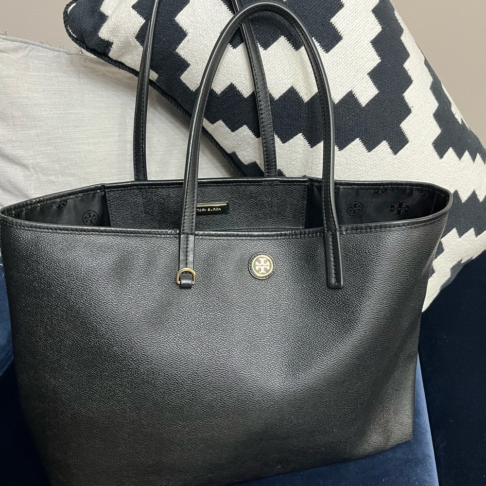 ❣️Tory Burch Black Structured Tote Bag❣️
